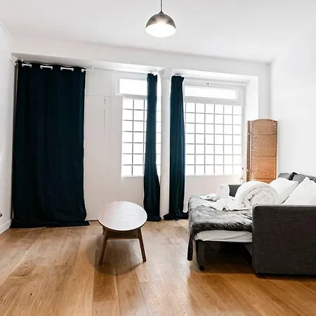 Newly Refurbished 1 Bd Flat Parc Des Exposotions Paris