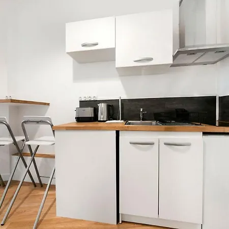 Newly Refurbished 1 Bd Flat Parc Des Exposotions